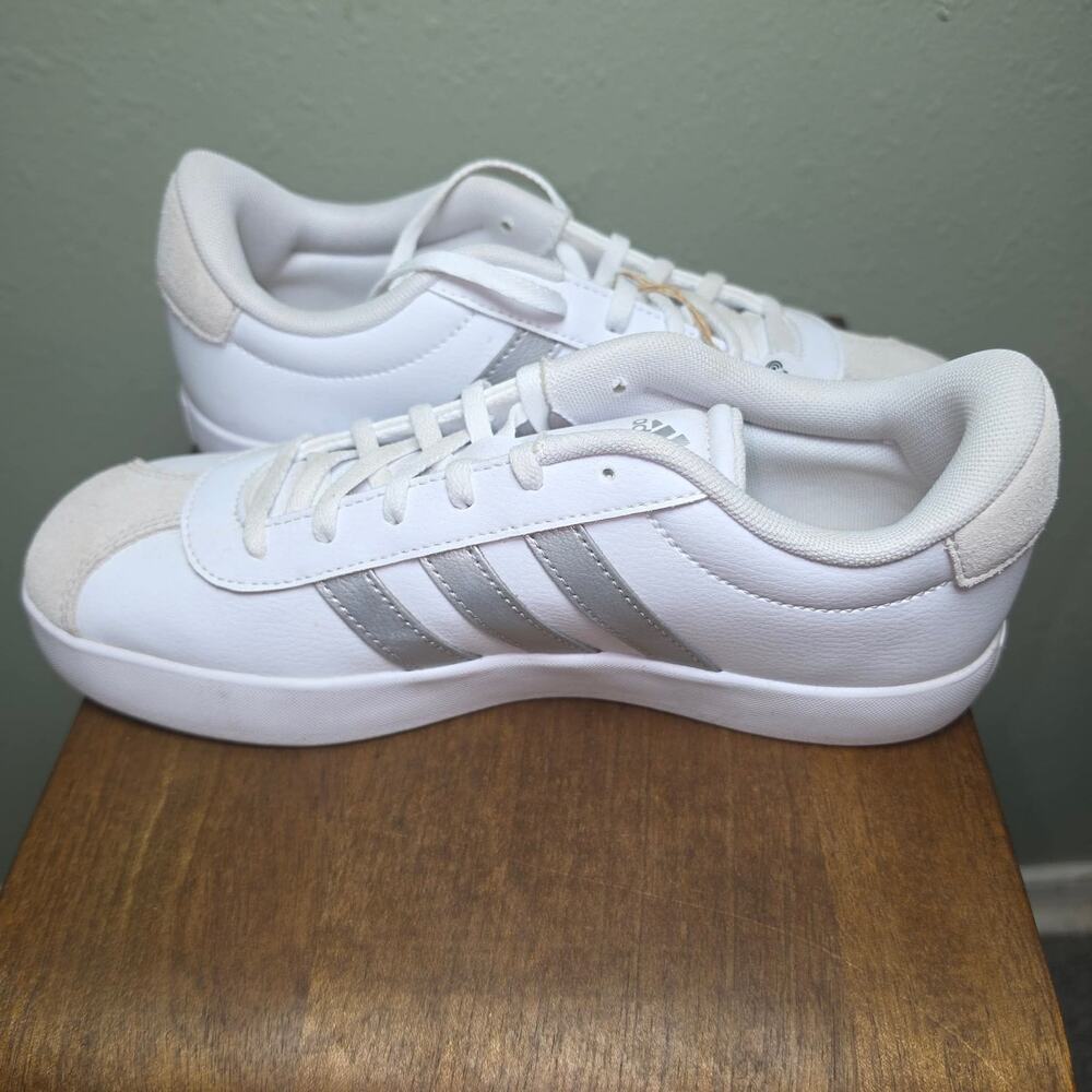 Adidas VL Court 3.0 K White Silver Metallic Sneakers JS0876 Size 5.5Y Women 7